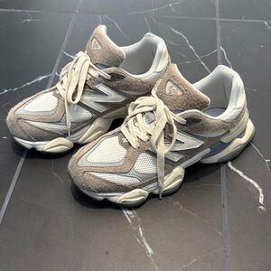 New balance 9060